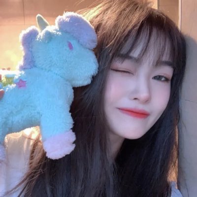 穿进游戏后她们都想辅助我修行